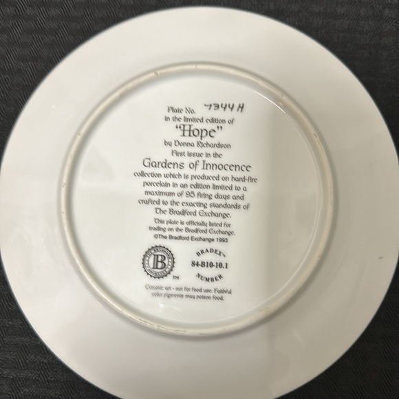 Gardens of Innocence Limited Edition “Hope” Plate by Richardson Bradford Exchang - Picture 14 of 17